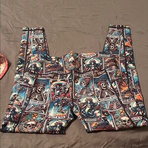 Constantly Varied Gear Tarot Card Skeketon Graphic Leggings M